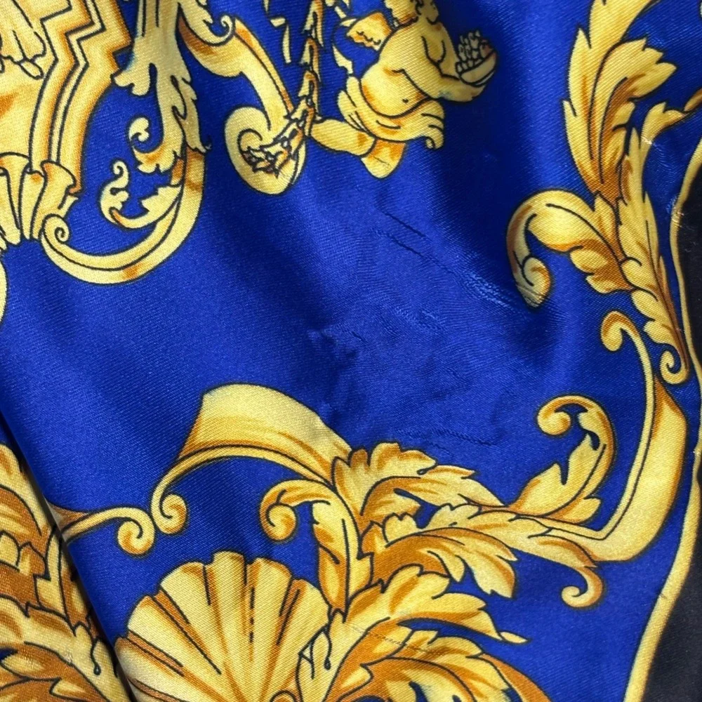 NWT Baroque Silk Scarf Womens  Blue Gold Regal 34x34 Made In Italy Luxury